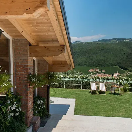 Agriturismo Caranatura Farm stay